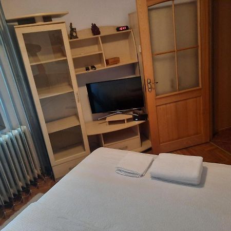 3 Camere Central Iasi Luaran gambar