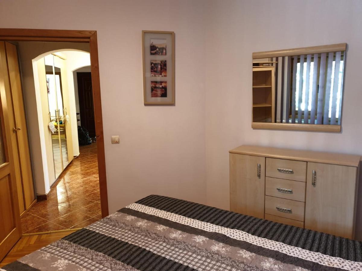 3 Camere Central Iasi Luaran gambar